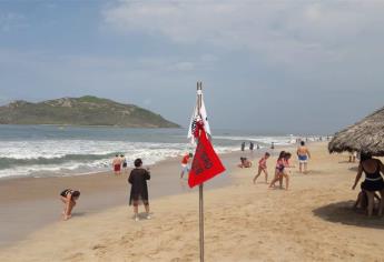 Mejoran condiciones del mar en Mazatlán