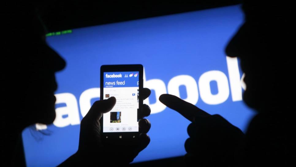 Facebook pierde más de 110 mil mdd en valor de mercado en minutos