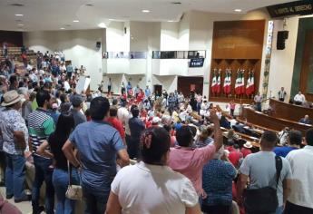 Día de manifestaciones en el Congreso del Estado