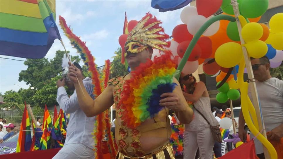 Celebran en Culiacán Quinta Marcha de la Diversidad Sexual