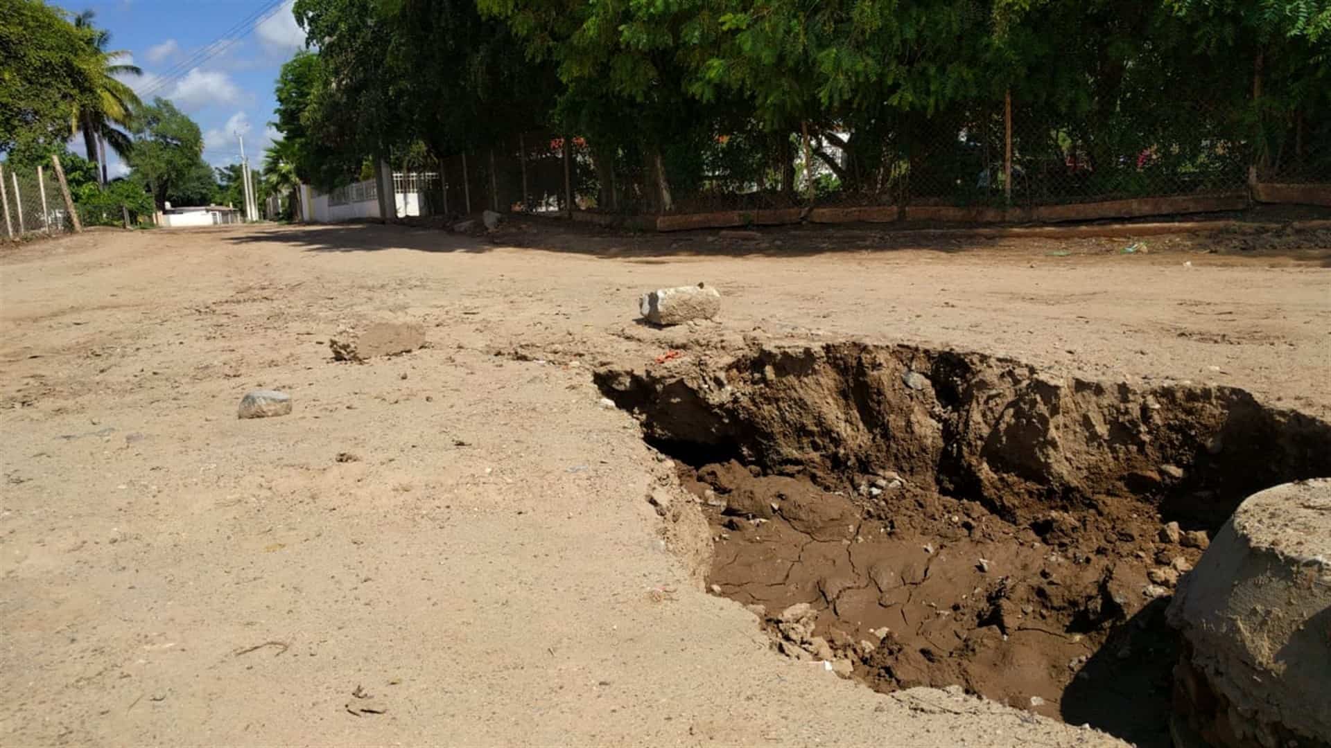 De nuevo aparecen zanjas por las lluvias en El Téroque, El Fuerte