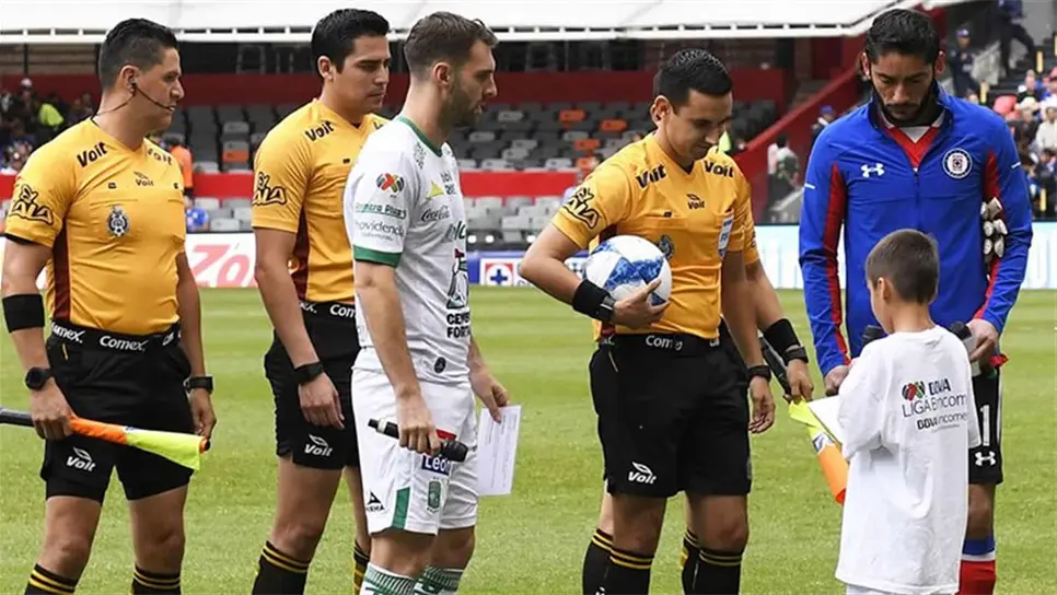 César Ramos suma dos expulsiones más en la Liga