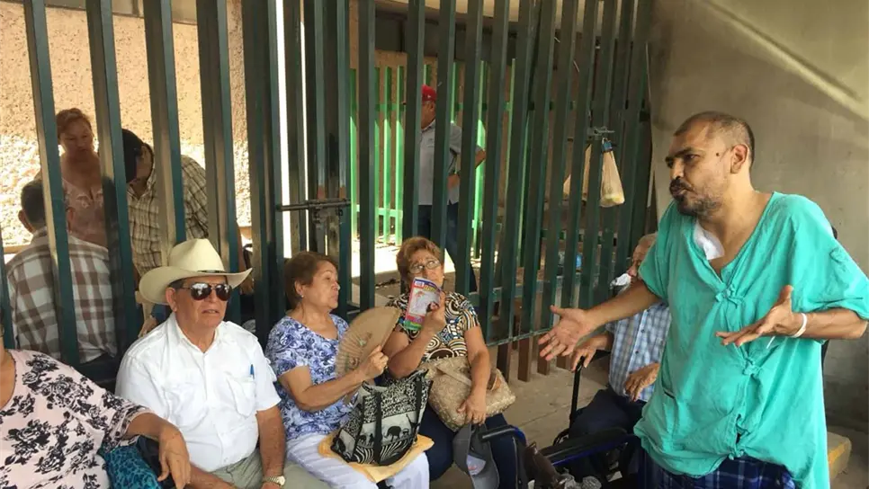 Se quejan que el IMSS no cuenta con medicamento para hemodiálisis