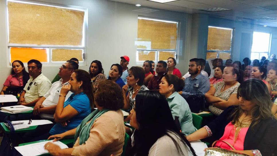 Capacitarán a maestros para el próximo ciclo escolar en Sinaloa