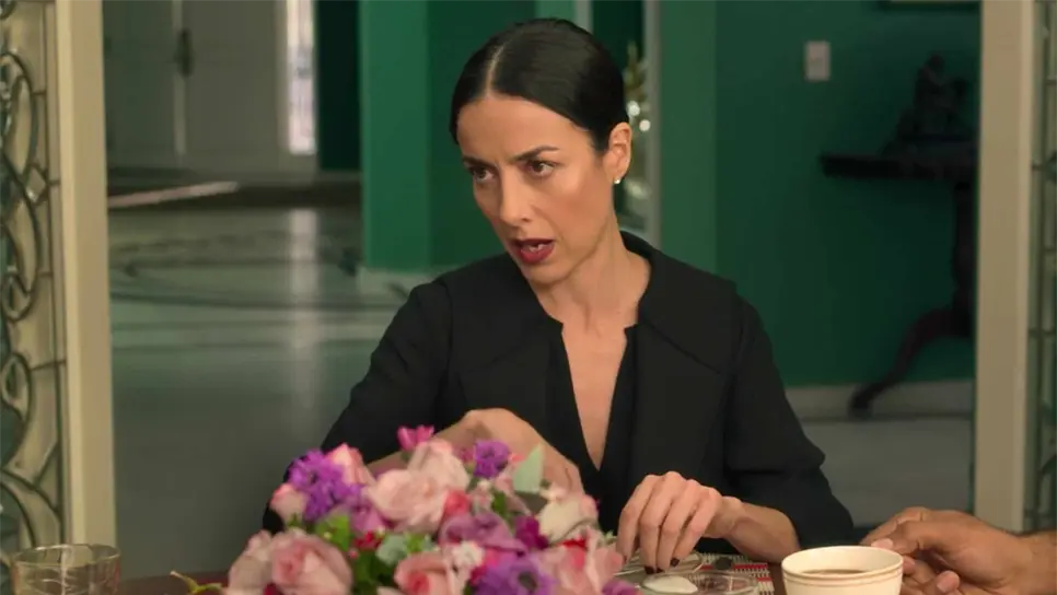 Netflix prohibe a Cecilia Suárez hacer la voz de Paulina de la Mora