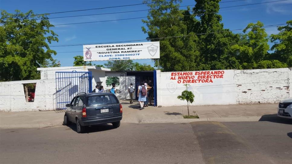 Destituyen a director de la secundaria Agustina Ramírez en Culiacán