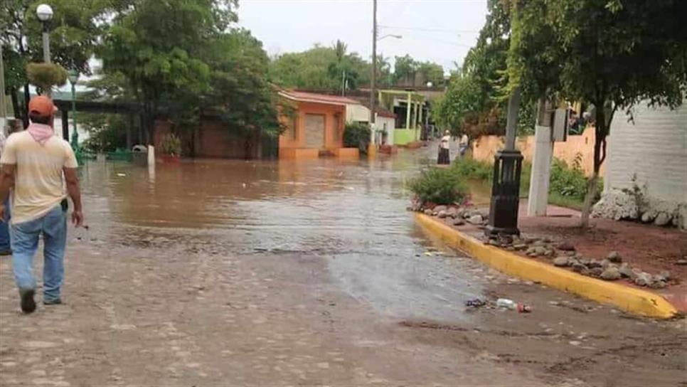 Con problemas de energía eléctrica comunidades de Mazatlán