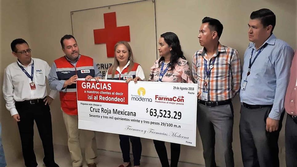 Cruz Roja recibe redondeo de Farmacias de la zona norte