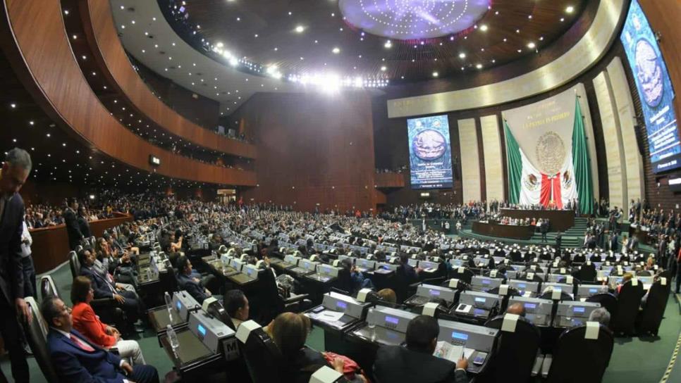 Diputados y senadores analizan reforma a estructura de gobierno