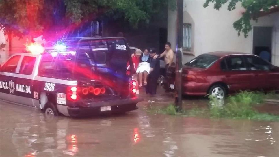 En operativo especial por lluvias evacuan a 47 personas en Culiacán