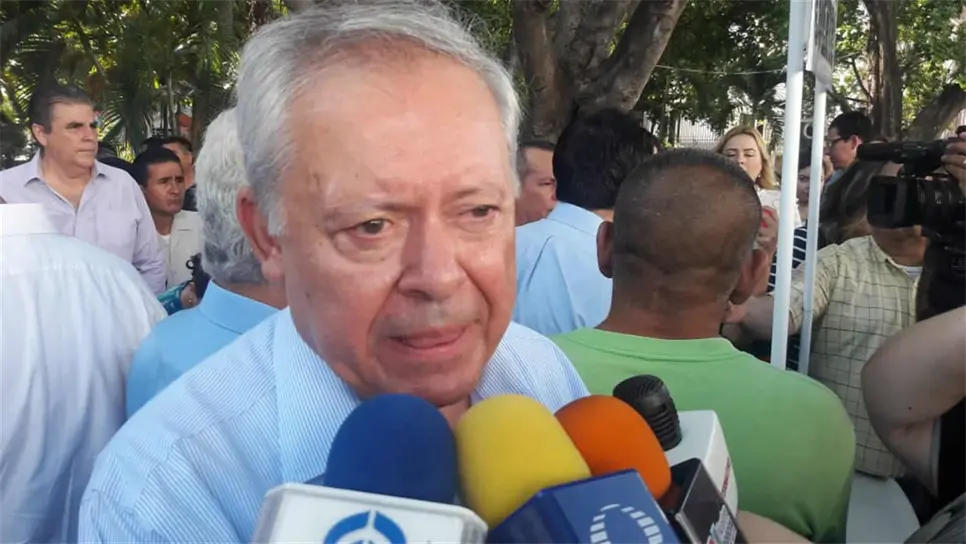 Evaluación docente debe someterse a revisión: Corrales