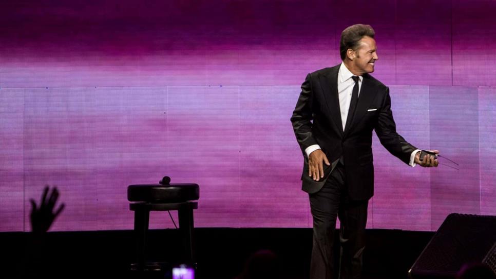 Luis Miguel conquista Las Vegas pese a fallas de sonido en concierto