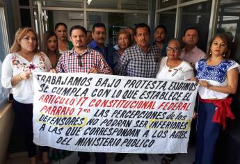 Defensores públicos trabajan bajo protesta