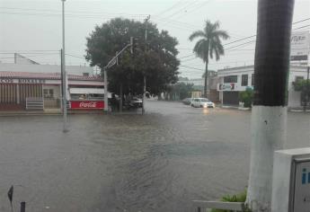 Calles anegadas y encharcamientos dejan las lluvias