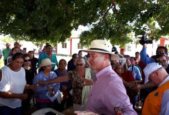 Visitan Gobernador y Dr. Narro Valle de Huyaqui, Guasave