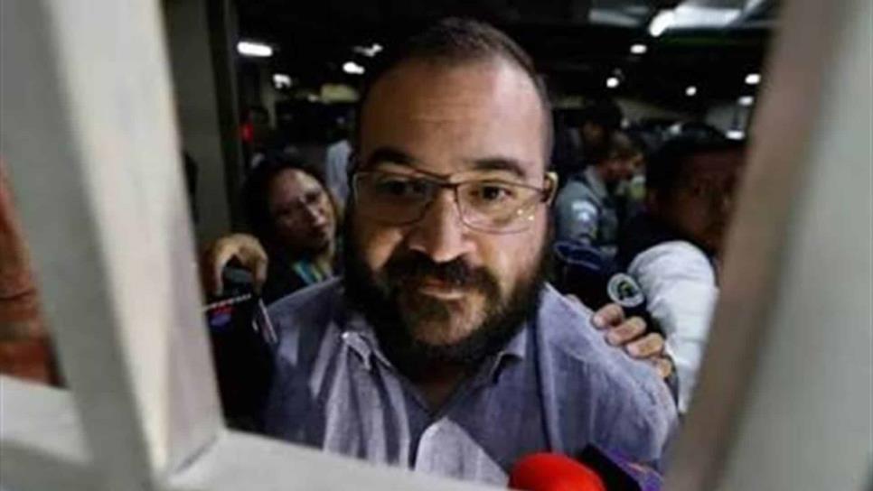Juez sentencia a Javier Duarte a 9 años de prisión por lavado de dinero