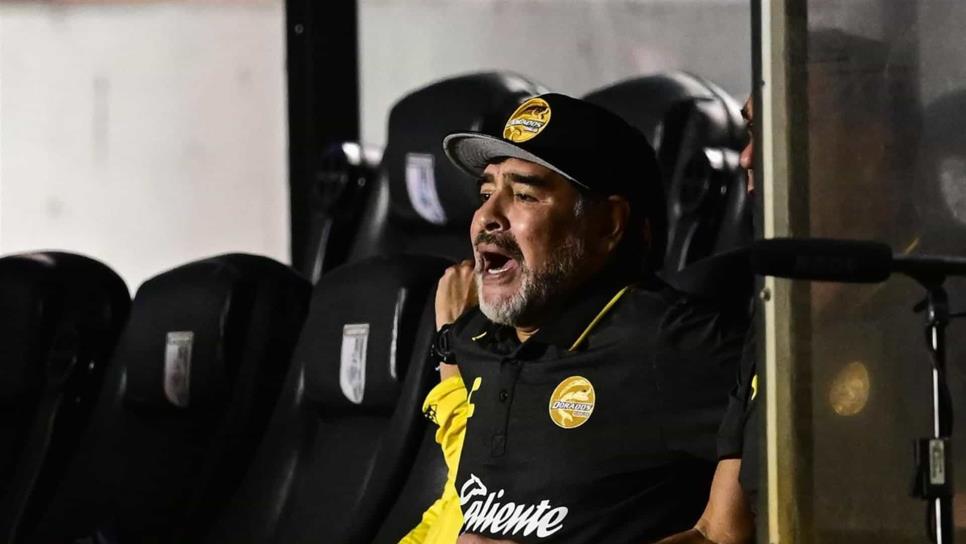 Maradona con buen estado de salud y con deseos de regresar a México