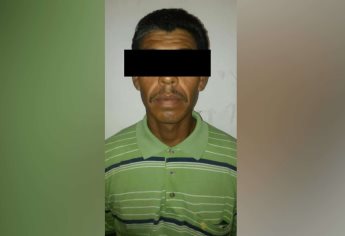 Detienen a hombre con orden de aprehensión en San Blas