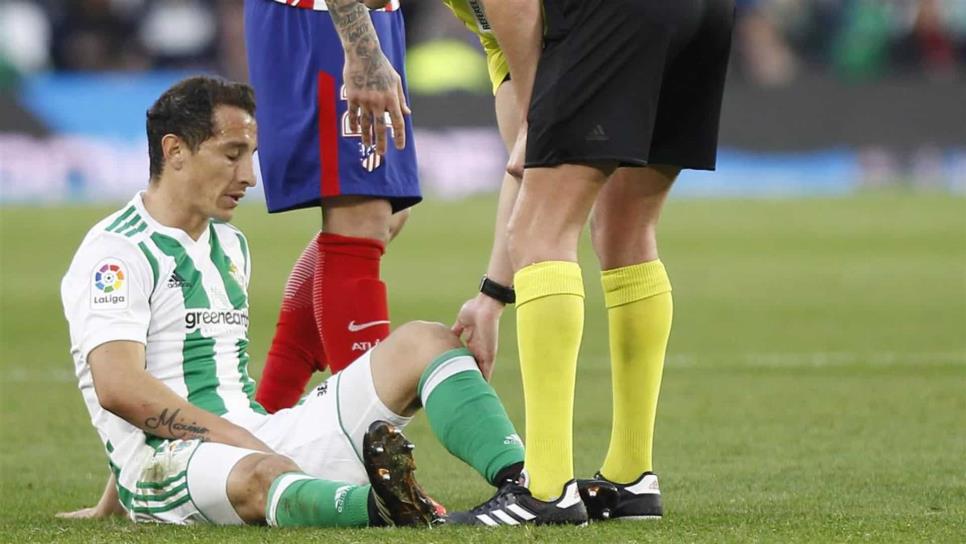 Real Betis confirma lesión del mexicano Andrés Guardado