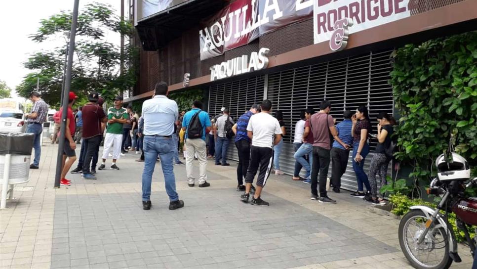 Se agotan boletos de Tomateros en poco más de una hora