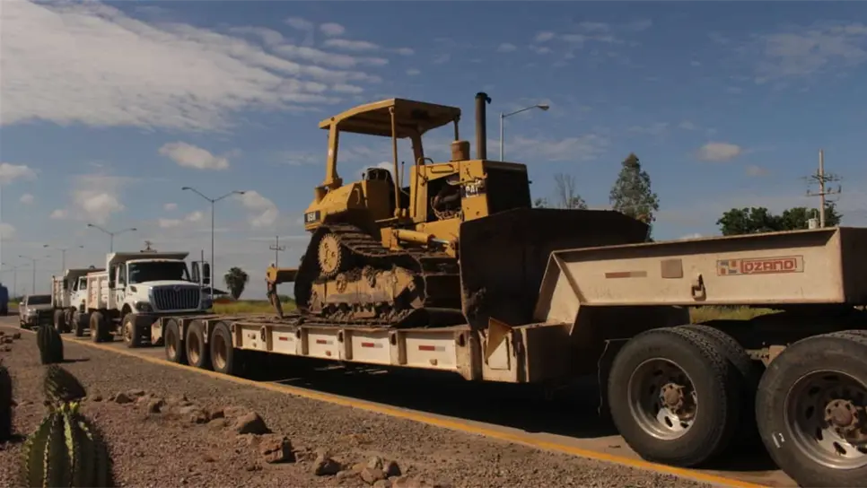 Llega maquinaria a El Carrizo; disuelven manifestación