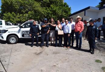 Empresarios agrícolas donan patrulla al municipio