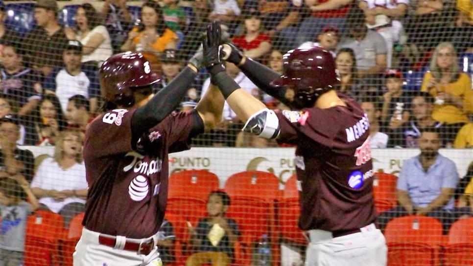 Beeler, Ramos y Meneses conducen triunfo de Tomateros en Navojoa