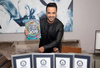 Luis Fonsi recibe siete títulos de Récord Guinnes por “Despacito”