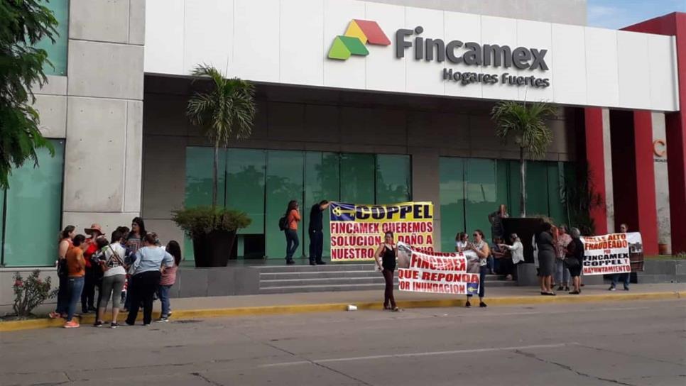 Vecinos de Valle Alto exigen a Fincamex reubicación del fraccionamiento