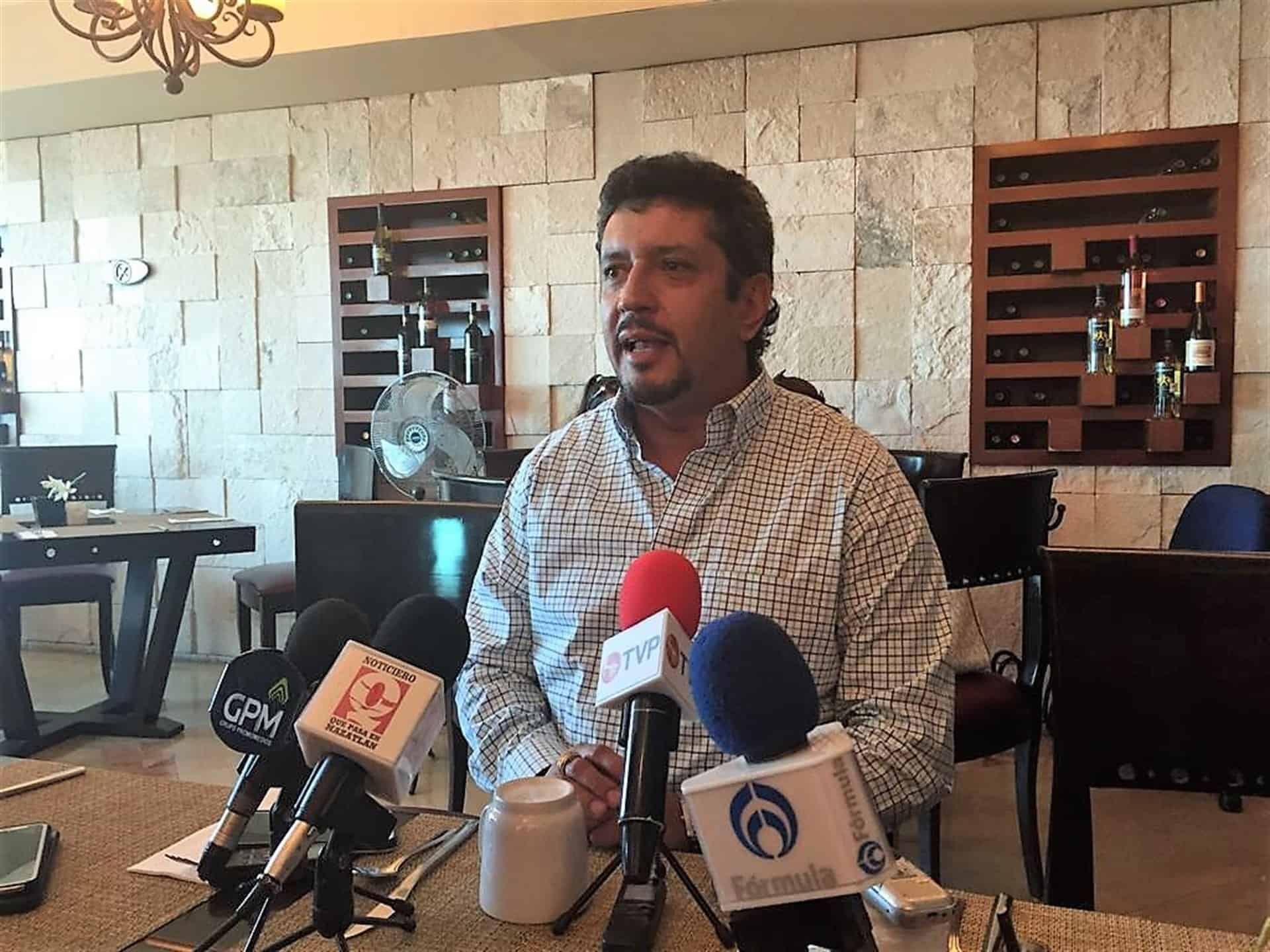 José Luis Polo Palafox.