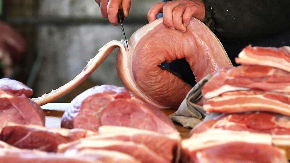 México mantiene importación de carne de cerdo de EUA, a pesar de arancel