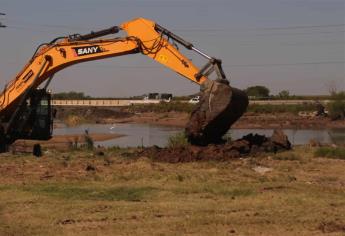 Inicia desazolve del arroyo Capomos-Estero en JJR