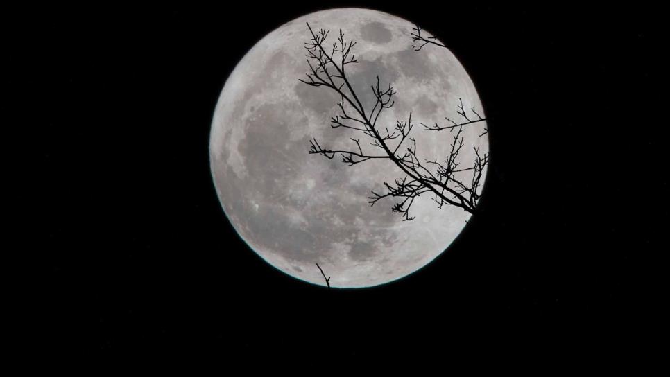 El mito de las lunas de octubre