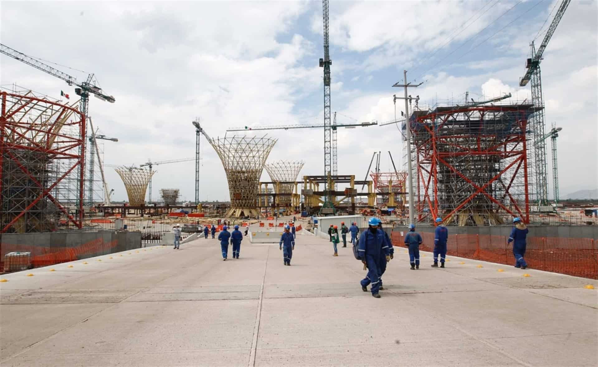 De manera indefinida se detiene la construcción del aeropuerto de Santa Lucía