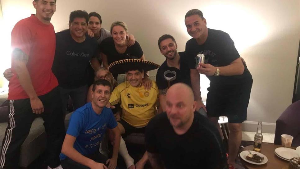 Maradona celebra en Culiacán sus 58 años de vida