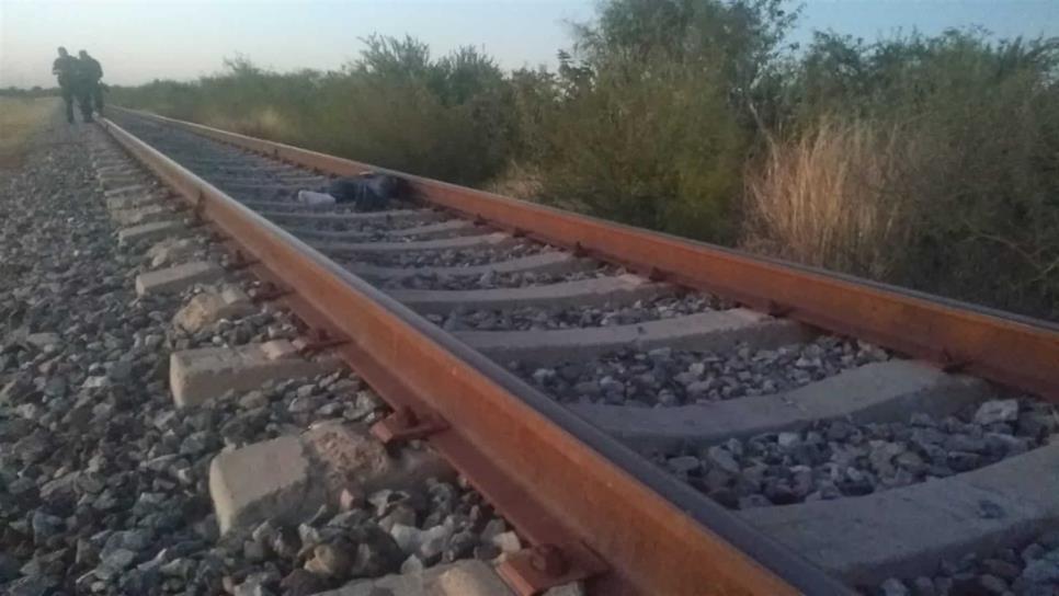 Tren arrolla y mata a un hombre en Salvador Alvarado