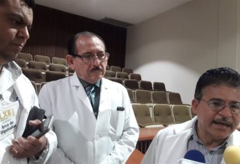 Sinaloa tiene hospitales de oro y médicos esclavos, acusan