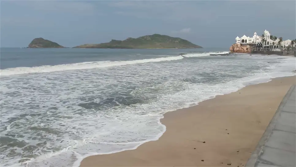 Hallan feto en Zona Dorada de Mazatlán