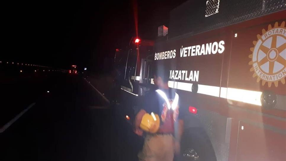 Mueren 3 mujeres en choque sobre la México 15 en Mazatlán