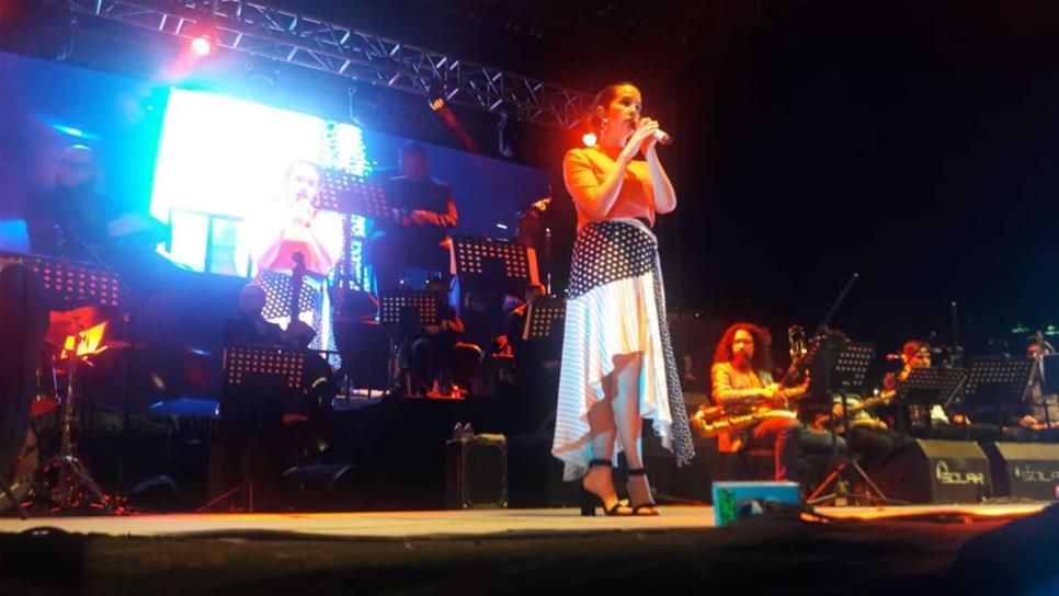Con jazz, sorprende Sariñana al público de Sinaloa