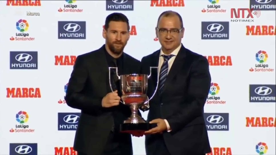 Messi recibe Pichichi 2017-2018 por mejor goleador en la Liga de España