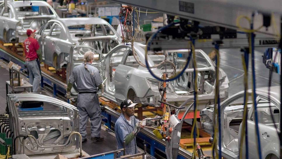 GM recortará 15% de trabajadores y cerrará cinco plantas