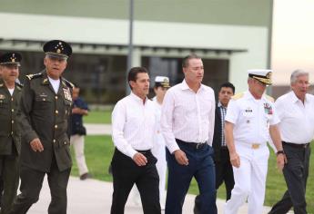 Inauguran EPN y QOC base militar en El Sauz