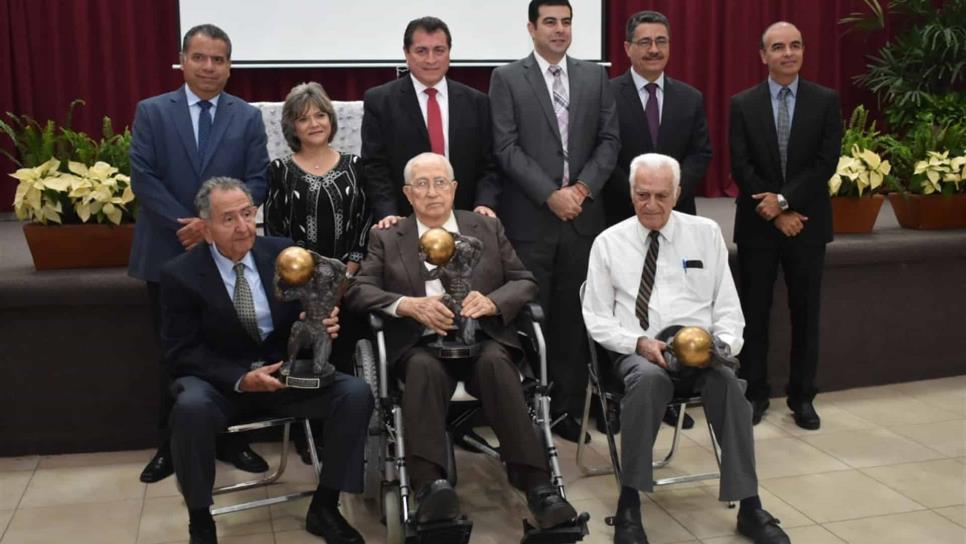 Patronato ProEducación rinde homenaje a fundadores y expresidentes