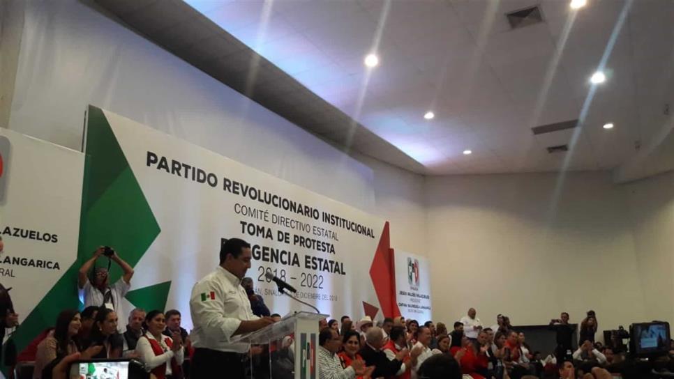 “Chuy” Valdés rinde protesta como dirigente del PRI