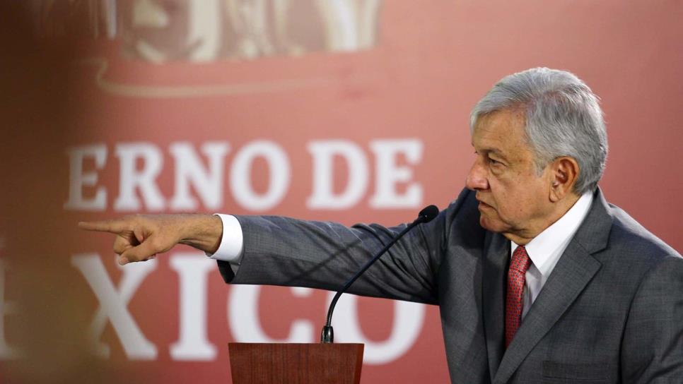 Gobierno alista estrategia contra robo de combustible, afirma López Obrador