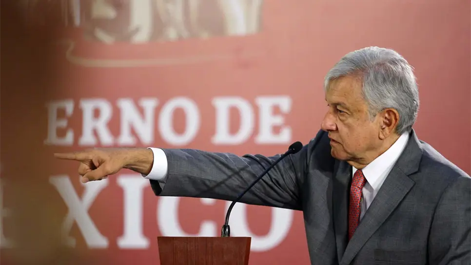 Gobierno alista estrategia contra robo de combustible, afirma López Obrador