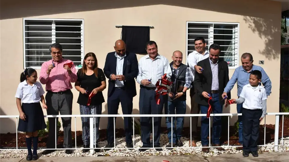 Patronato dona comedor, baños y bebederos en escuela de Bagojo