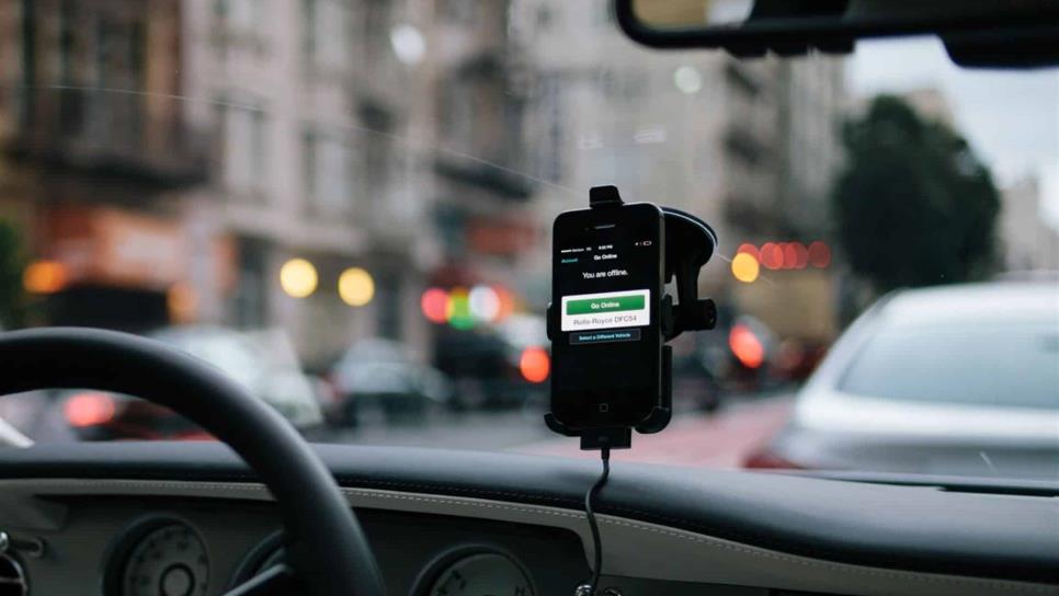 Cuatro de cada 10 mexicanos piden un servicio de Uber, Cabify o Easy