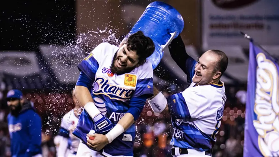 Charros aprovechan error y ganan en la novena a Cañeros